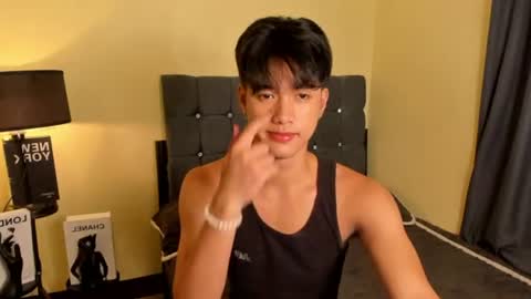 Snapshot of twinks8inches chatting on June 10, 10:03 am always horny clark online show from June 10, 10:03 am