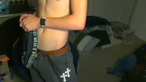 shytwink online show from September 25, 2:54 pm