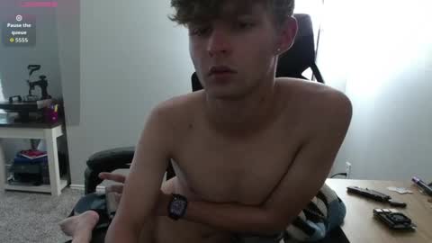 shytwink online show from June 16, 9:17 pm