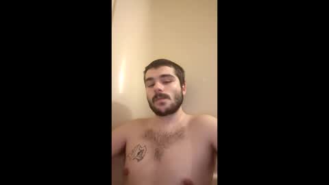 Snapshot of twinkybell chatting on May 4, 12:28 am twinkybell online show from May 4, 12:28 am