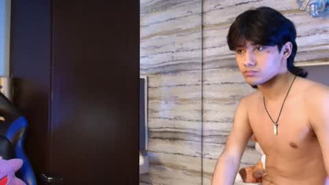 twinslovers_ online show from March 21, 8:19 am