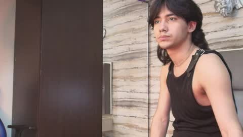 twinslovers_ online show from May 12, 3:58 am