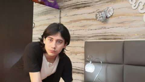 twinslovers_ online show from May 17, 4:10 am
