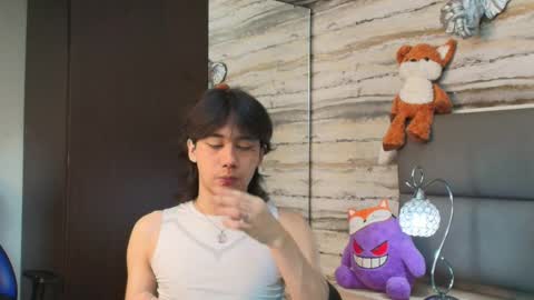 twinslovers_ online show from May 18, 4:07 am