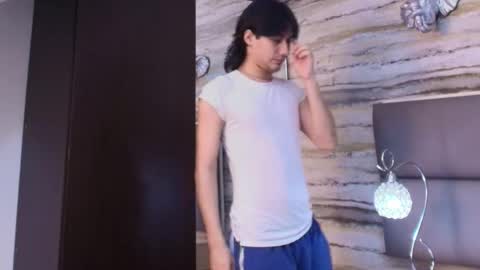 twinslovers_ online show from May 27, 4:09 am