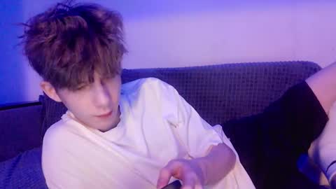 Snapshot of twishadow chatting on February 11, 9:09 pm TwiShadow online show from February 11, 9:09 pm