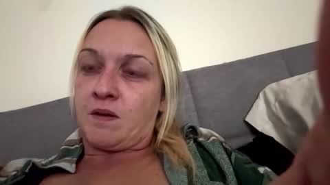 two4onefun online show from October 27, 8:18 am