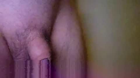 twocmonly online show from February 9, 5:33 am