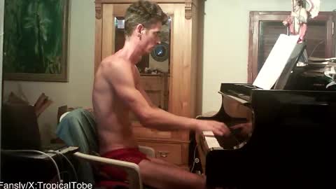 TobeBritta online show from February 6, 10:35 pm