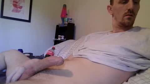 Snapshot of twohandandmore chatting on May 1, 1:37 pm twohandandmore online show from May 1, 1:37 pm