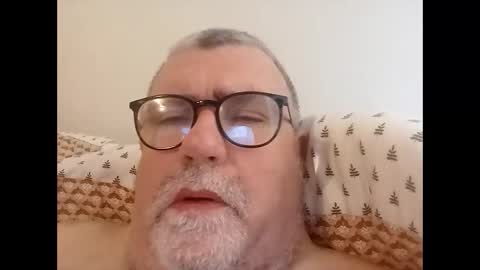 twohats2810 online show from March 29, 10:04 am