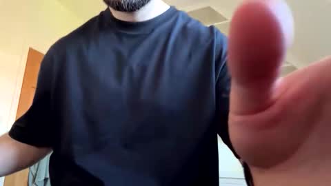 Snapshot of twoodford chatting on March 18, 10:40 am Twoodford online show from March 18, 10:40 am