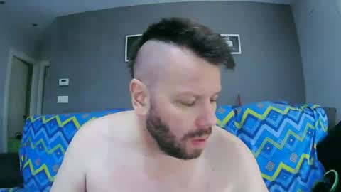 Txan  Chan online show from October 19, 8:59 am