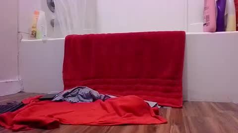 txbigd131369 online show from May 3, 7:42 pm