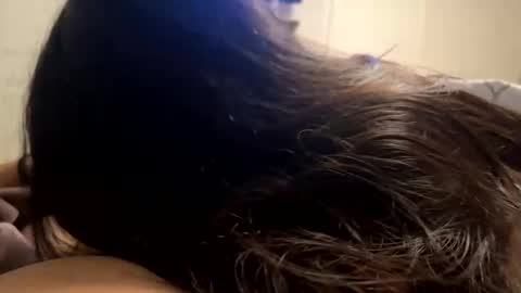 Snapshot of txcouple281 chatting on October 19, 5:08 am txcouple281 online show from October 19, 5:08 am