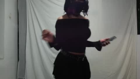 Snapshot of txina chatting on September 13, 5:40 am Xina Lane online show from September 13, 5:40 am