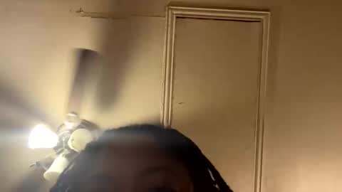 txpeaches online show from February 15, 7:51 am