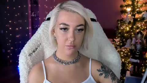 Miley online show from December 29, 11:29 am