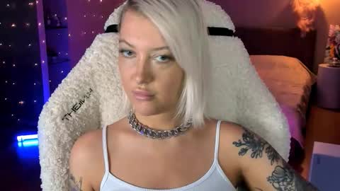 Miley online show from October 22, 12:16 pm