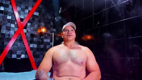 Snapshot of tyleer_scot chatting on March 26, 7:52 pm Tyleer Scot online show from March 26, 7:52 pm