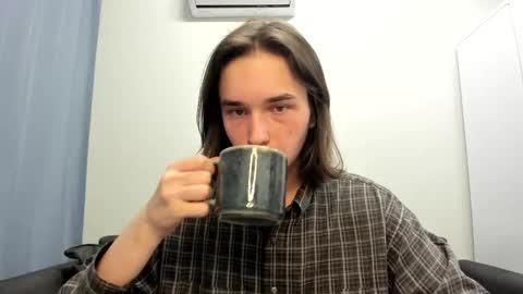 Snapshot of tyler__johnson chatting on December 27, 3:15 pm Tyler johnson online show from December 27, 3:15 pm
