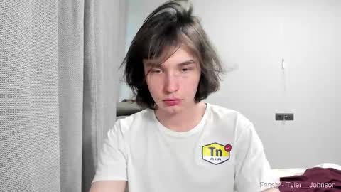 Snapshot of tyler__johnson chatting on February 5, 8:32 am Tyler johnson online show from February 5, 8:32 am
