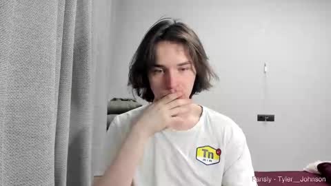 Snapshot of tyler__johnson chatting on February 5, 7:31 pm Tyler johnson online show from February 5, 7:31 pm