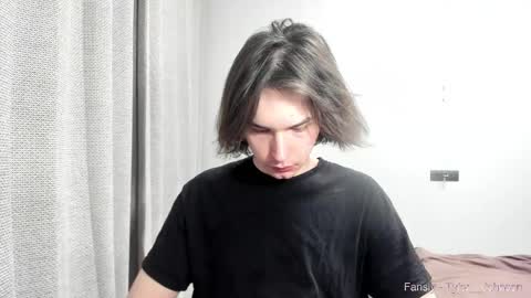 Snapshot of tyler__johnson chatting on February 10, 1:14 am Tyler johnson online show from February 10, 1:14 am