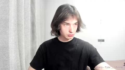 Snapshot of tyler__johnson chatting on February 10, 4:04 pm Tyler johnson online show from February 10, 4:04 pm