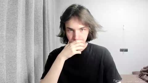Snapshot of tyler__johnson chatting on February 10, 10:40 pm Tyler johnson online show from February 10, 10:40 pm