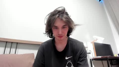 Snapshot of tyler__johnson chatting on February 18, 12:26 am Tyler johnson online show from February 18, 12:26 am