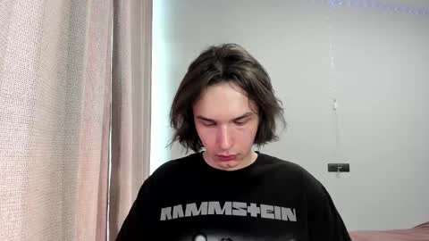Snapshot of tyler__johnson chatting on February 22, 10:40 am Tyler johnson online show from February 22, 10:40 am