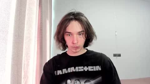 Snapshot of tyler__johnson chatting on March 1, 8:34 am Tyler johnson online show from March 1, 8:34 am