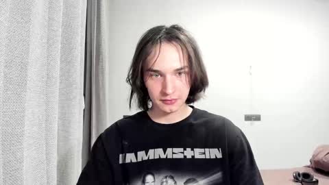 Snapshot of tyler__johnson chatting on March 1, 3:49 pm Tyler johnson online show from March 1, 3:49 pm
