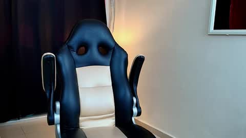 tyler_bell_ online show from March 11, 2:34 pm