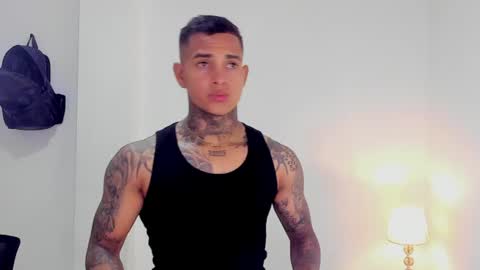 tyler_bell_ online show from July 7, 3:31 am