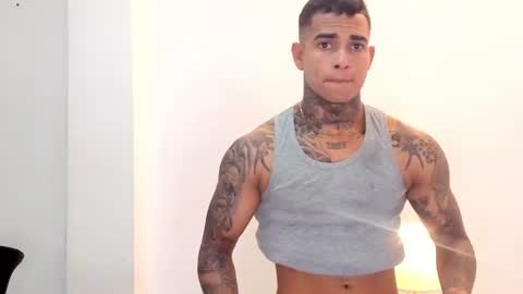 tyler_bell_ online show from July 16, 2:06 am