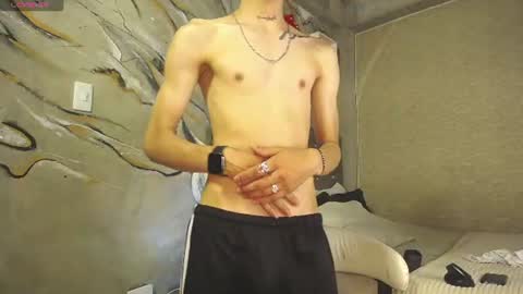 Snapshot of tyler_coopr chatting on July 6, 5:59 pm tyler cooper online show from July 6, 5:59 pm