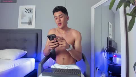 Tyler Fox online show from September 22, 9:28 pm