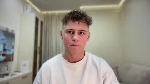 Snapshot of tyler_garrner chatting on November 4, 3:55 pm tyler_garrner online show from November 4, 3:55 pm