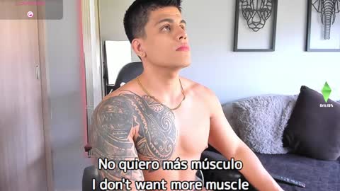 Snapshot of tyler_muscle chatting on December 9, 3:54 pm David online show from December 9, 3:54 pm