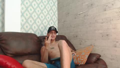 Tyler Rodriguez online show from December 29, 2:42 pm