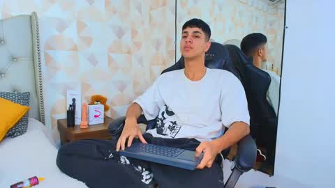 Tyler Rodriguez online show from September 11, 10:10 pm