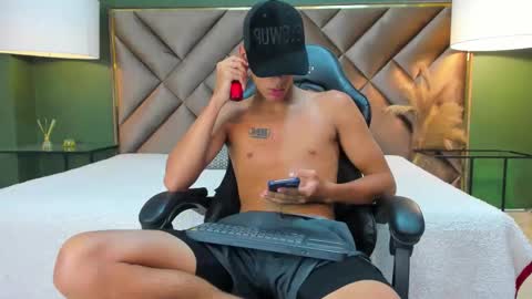 Snapshot of tyler_rodriguez chatting on September 30, 11:10 pm Tyler Rodriguez online show from September 30, 11:10 pm