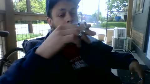Snapshot of tylerburns318 chatting on May 3, 6:58 pm tylerburns318 online show from May 3, 6:58 pm