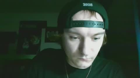 Snapshot of tylerdude5612 chatting on January 7, 6:27 am Tylerdude56128 online show from January 7, 6:27 am