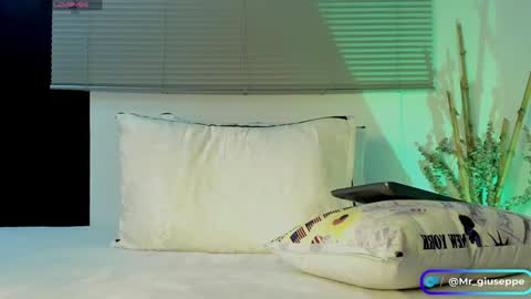 tylergiuseppe_ online show from December 11, 5:15 pm