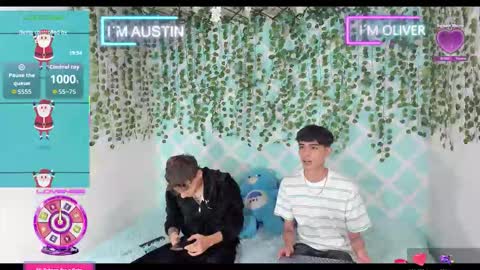 Snapshot of tylerhot2005 chatting on December 18, 5:08 pm tylerhot2005 online show from December 18, 5:08 pm