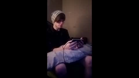 Snapshot of tylerlee199169 chatting on February 27, 8:31 pm Tyler online show from February 27, 8:31 pm