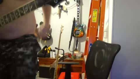 tylermizzan123 online show from December 24, 4:22 am